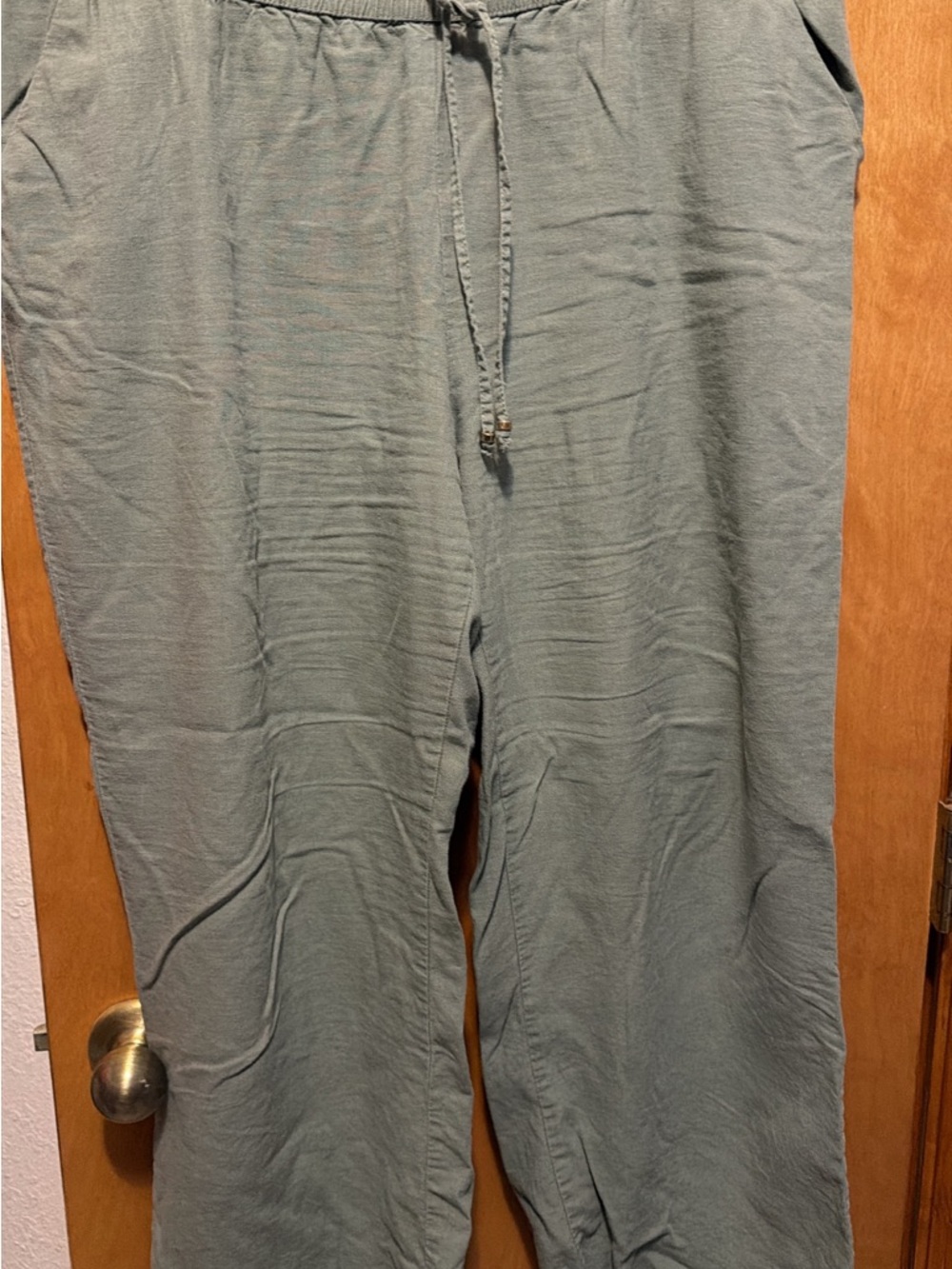 Old Navy Wide-Leg Drawstring Pants in Sage Green